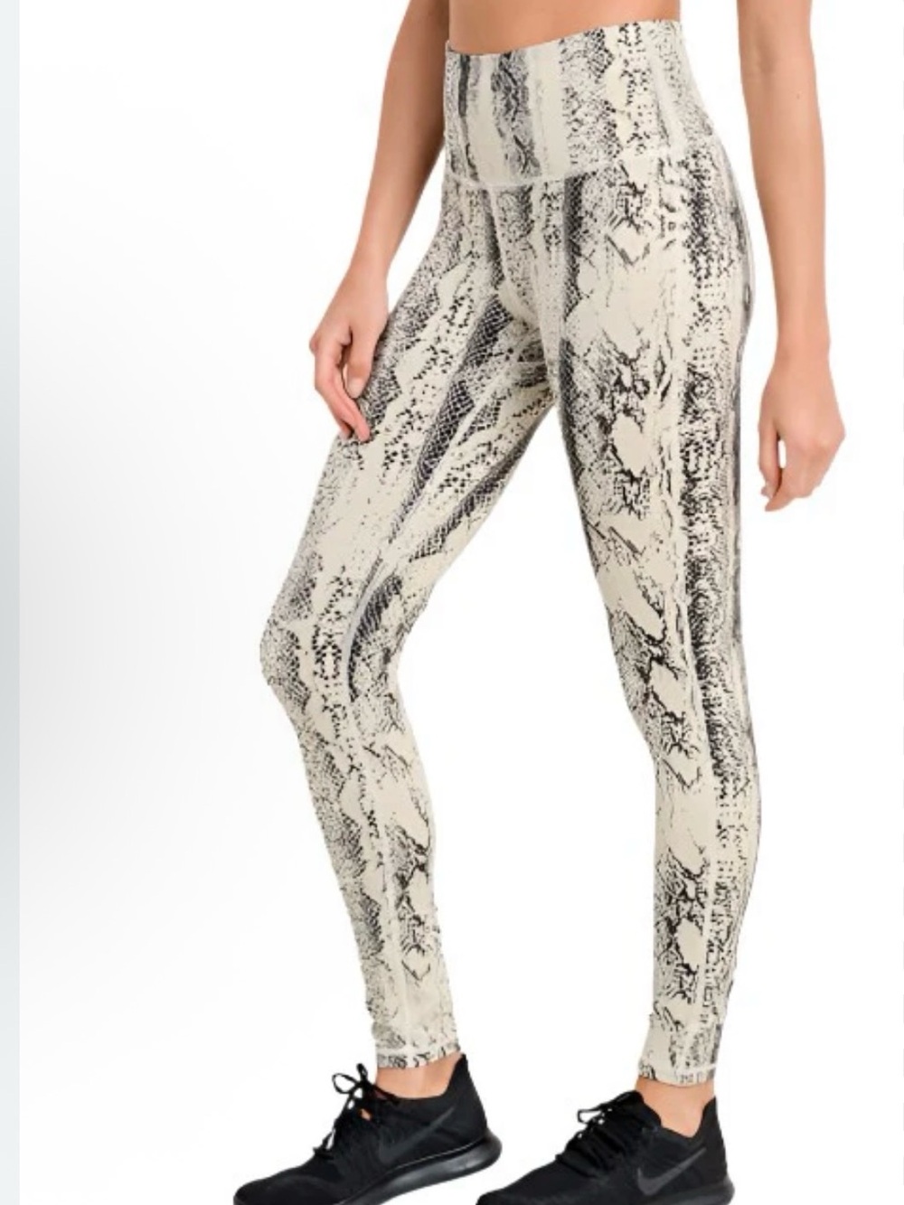 Mono B Snake-Print Leggings in Cream and Black